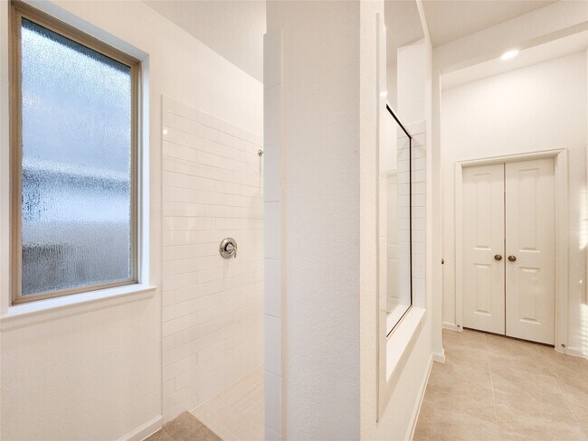 Building Photo - 15552 Leopard Lily Ln