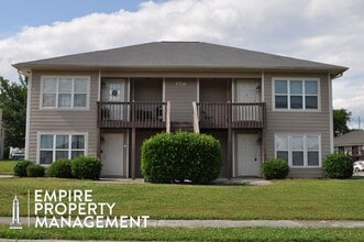 Building Photo - Move In Special: 1/2 Off 1st Month's Rent!!