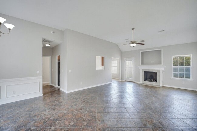 Building Photo - 1200 Peacock Trail