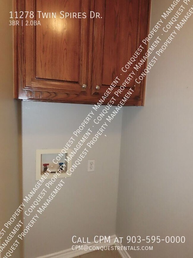 Building Photo - 11278 Twin Spires Dr
