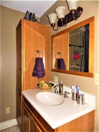 Building Photo - Village of Carthage 3/4 Bedroom / 1.5 Bath...