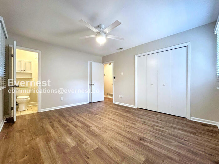 Building Photo - 1133 Wonder Ln