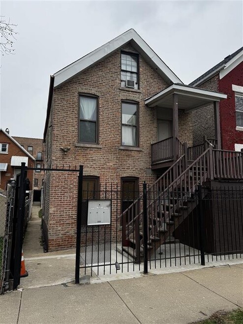 Building Photo - 1916 S Fairfield Ave