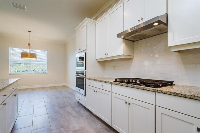 Building Photo - 12031 Medley Terrace