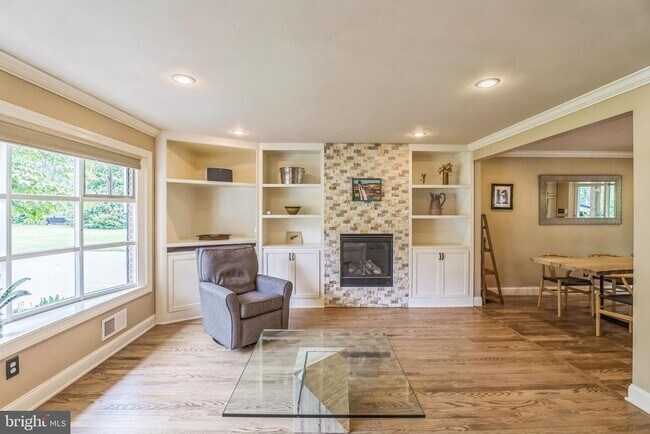 Building Photo - 76 S Forge Manor Dr