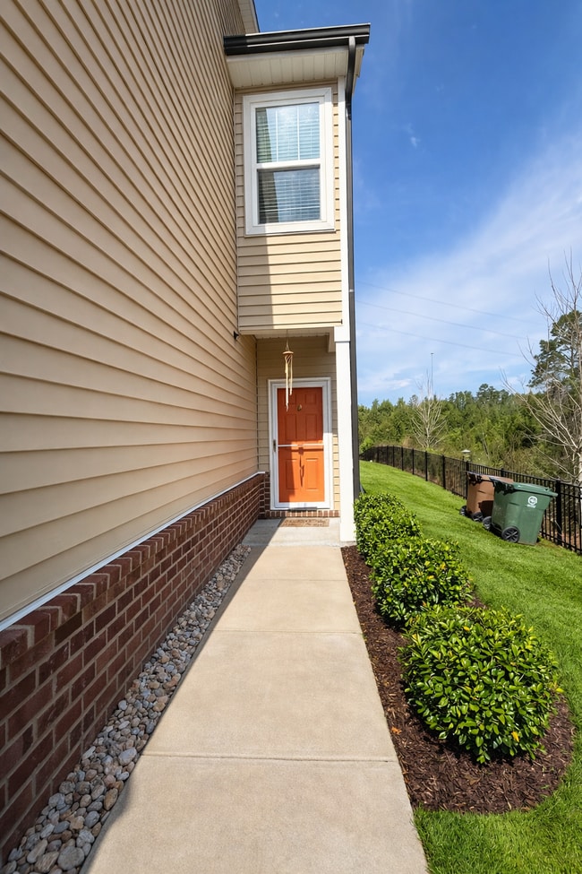 Building Photo - 1761 Clayfire Dr.