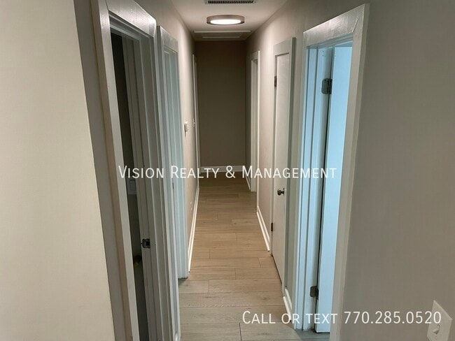 Building Photo - 4125 Flat Shoals Rd