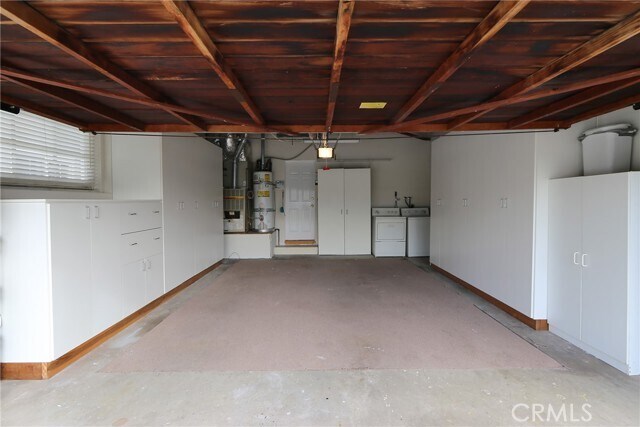 Building Photo - 5624 Graves Ave