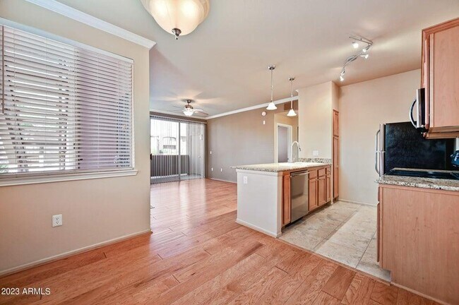 Building Photo - 7009 E Acoma Dr