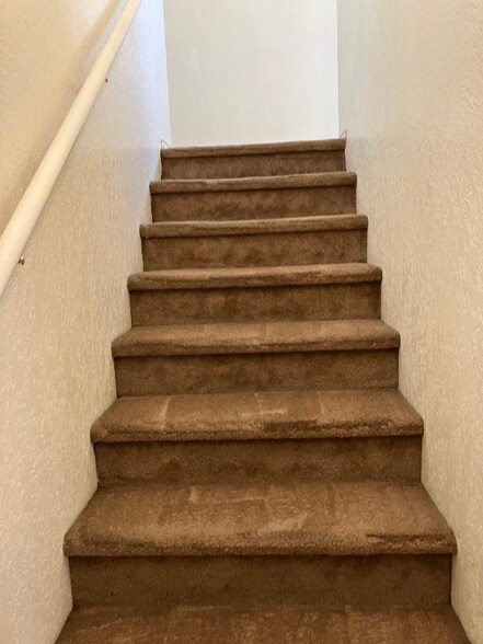 Building Photo - 9910 Amber Ledge