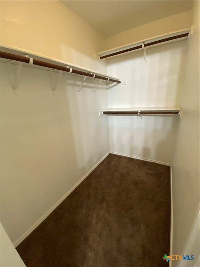 Building Photo - 2101 Golden Eagle Dr