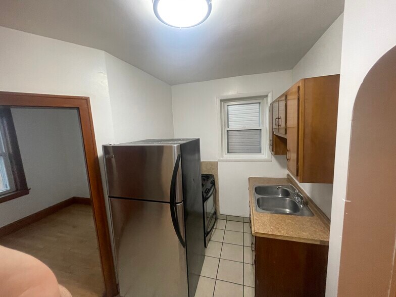 Building Photo - 4829 S Tripp Ave