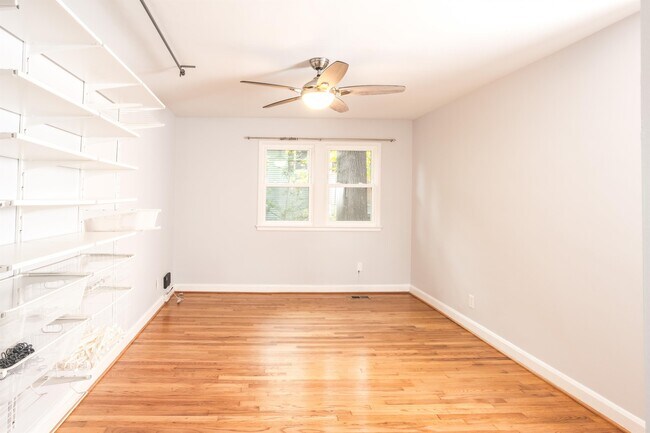 Building Photo - 8524 Manchester Rd