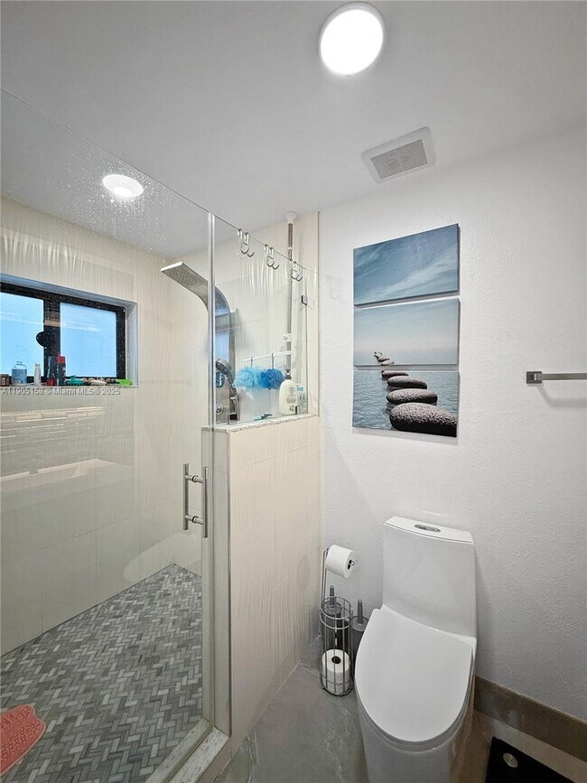 Building Photo - 3558 W 72nd Pl