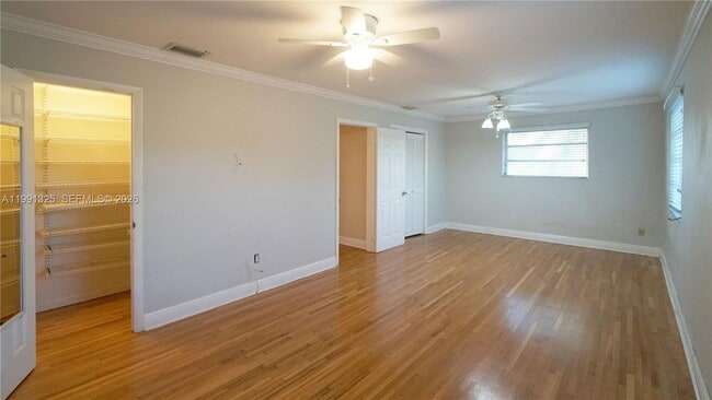 Building Photo - 9220 SW 103rd Ave