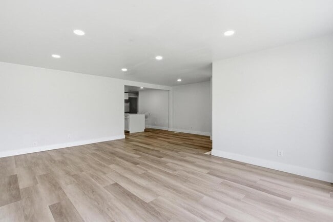 Building Photo - 4838 Wilmington Pike