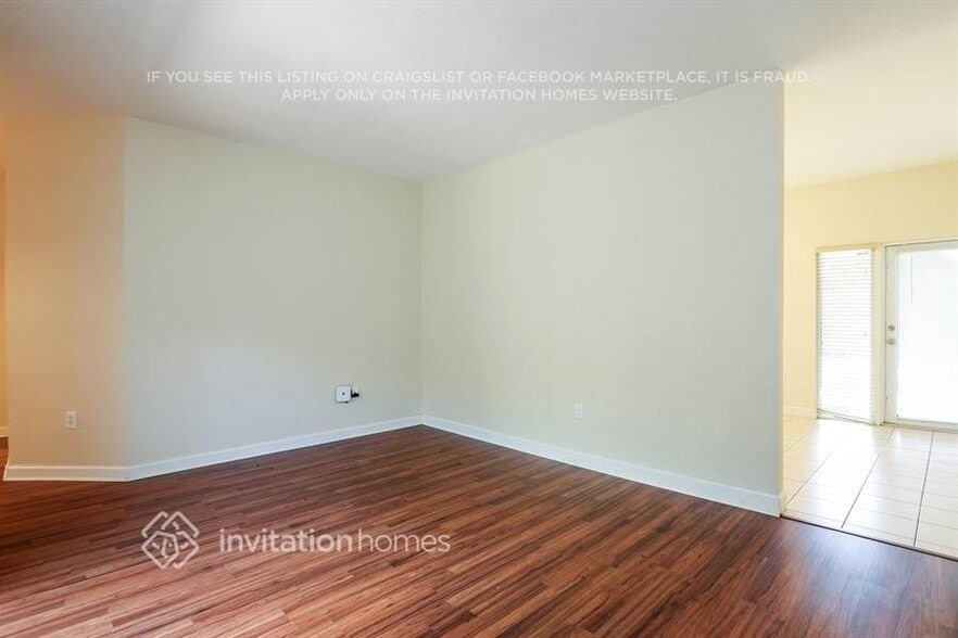 Building Photo - 1321 NE 42nd Ave