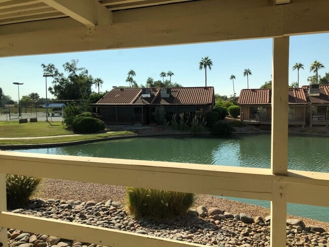 Building Photo - Manor 683 - Seasonal