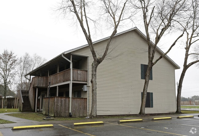Wimbledon Apartments - Potpourri Apartments