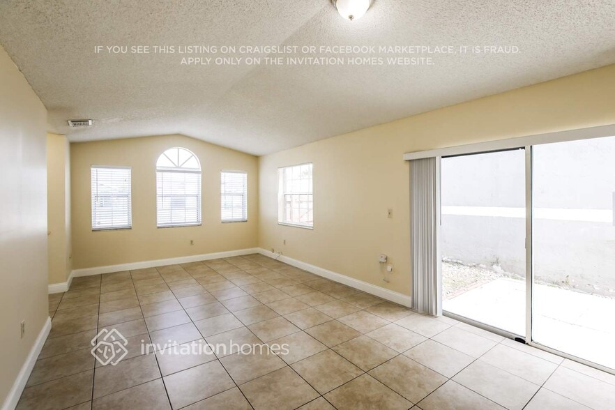 Building Photo - 13950 SW 160th Terrace