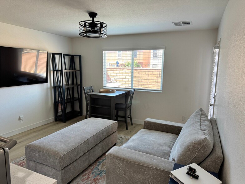 Building Photo - 7250 Sterling Rock Ave