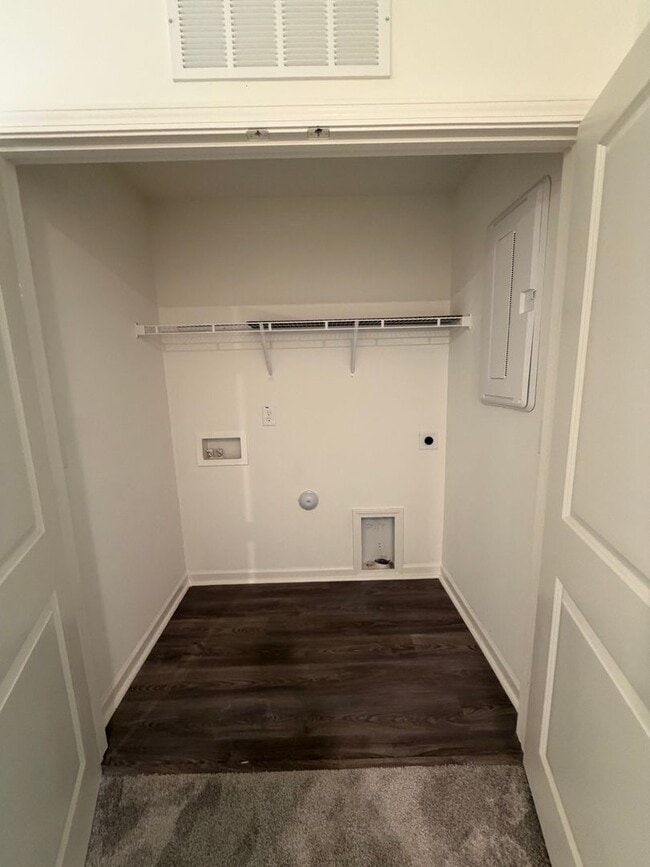 Building Photo - NEW LISTING ALERT!  Beautiful 2-Bedroom To...