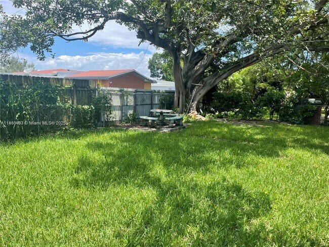 Building Photo - 11751 SW 190th Terrace