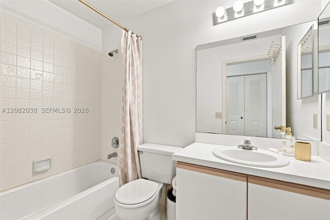 Building Photo - 2873 Oak Park Cir