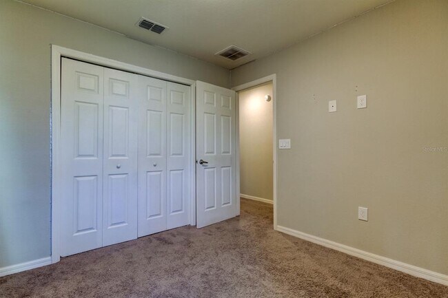 Building Photo - 6738 Hanworth Ln