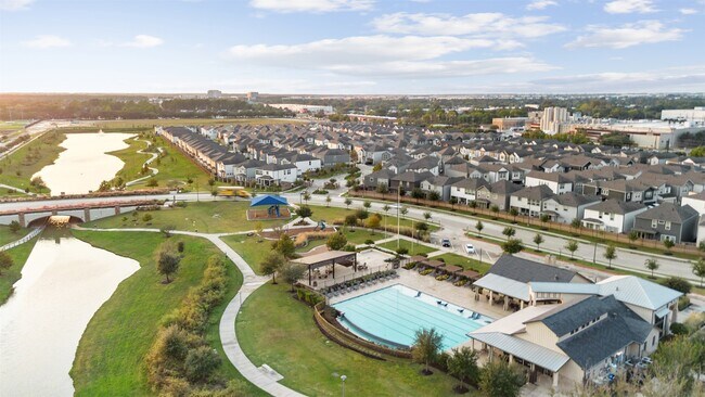 Building Photo - 4115 Glowing Hearth Dr