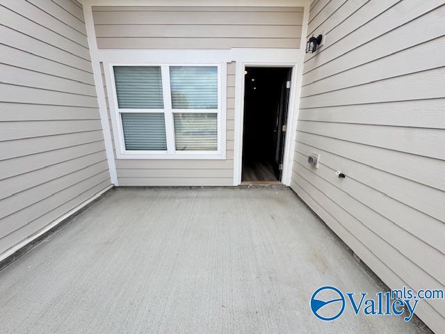 Building Photo - 123 Foster Wy Dr