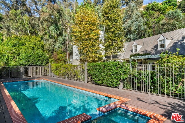 Building Photo - 10521 Rocca Pl