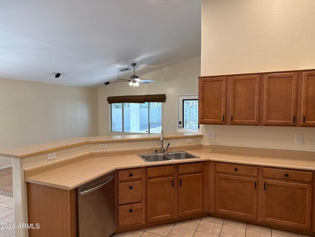 Building Photo - 9630 W Reno View Dr