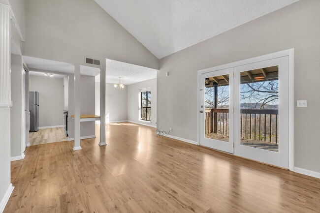 Building Photo - 432 Summit Ridge Pl