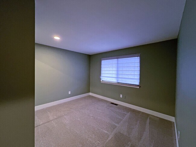 Building Photo - Gorgeous 3 Bedroom 2 Bath Home in Desirable Fairwood, Renton