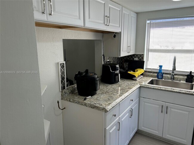 Building Photo - 8310 Sands Point Blvd