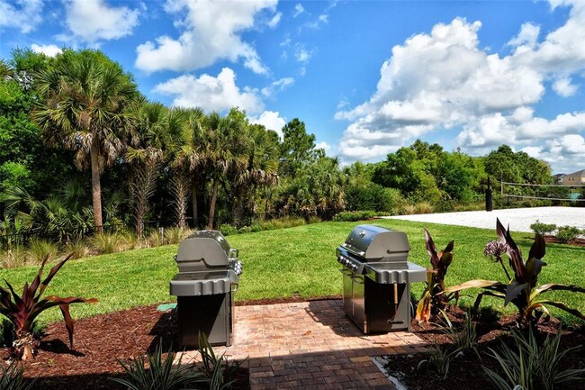 Building Photo - 7256 Monarda Dr