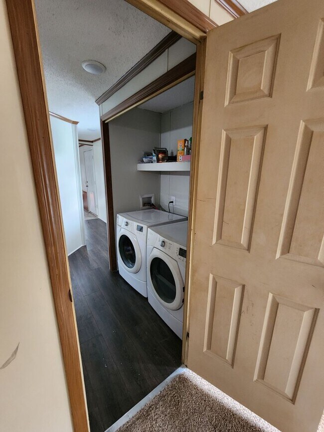 Building Photo - Spacious 2/2 House in Burnet TX