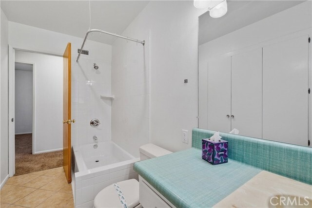 Building Photo - 1483 W Cypress Ave