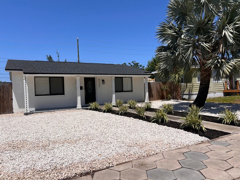 Building Photo - 5137 Dartmouth Ave N