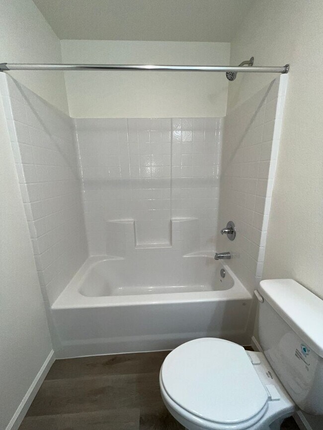 Building Photo - Brand new built! Available Now!