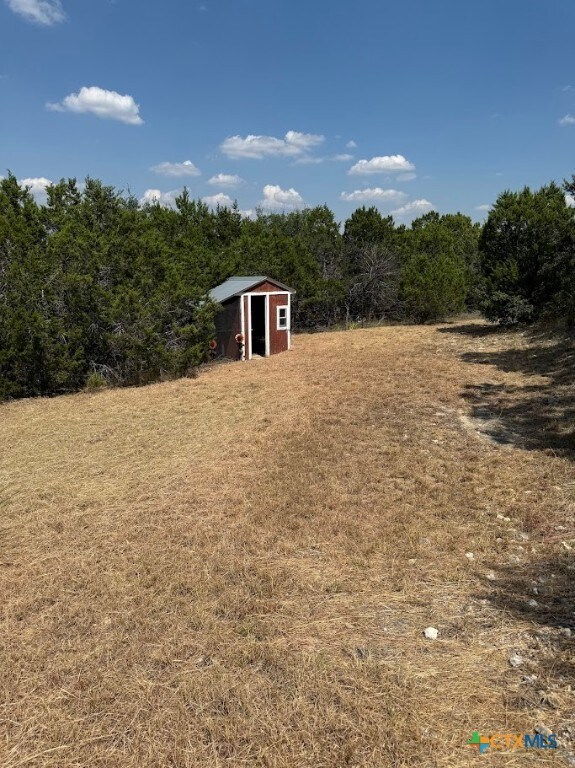 Building Photo - 901 Madrona Dr