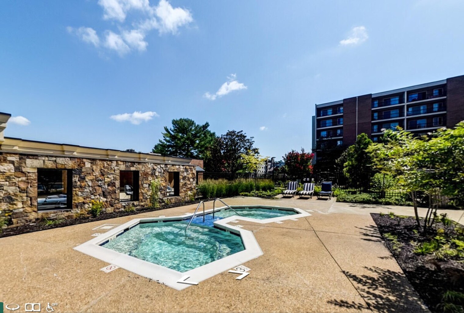 Building Photo - 503 Roosevelt Blvd