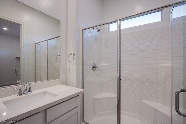Building Photo - 909 Allister Flds Ln