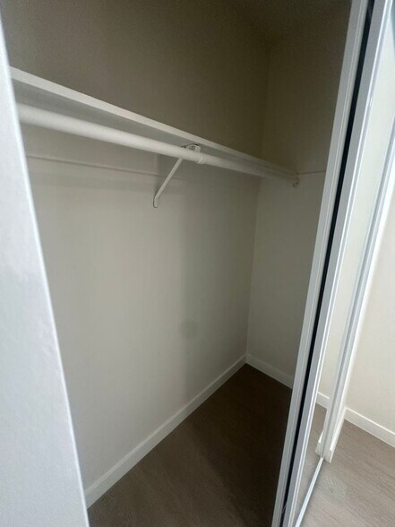 Building Photo - 14525 Albers St