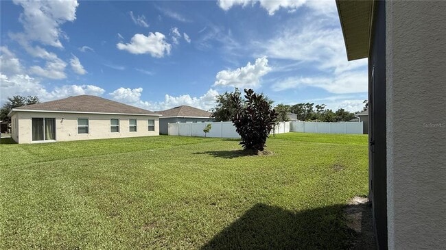 Building Photo - 1481 Haines Dr
