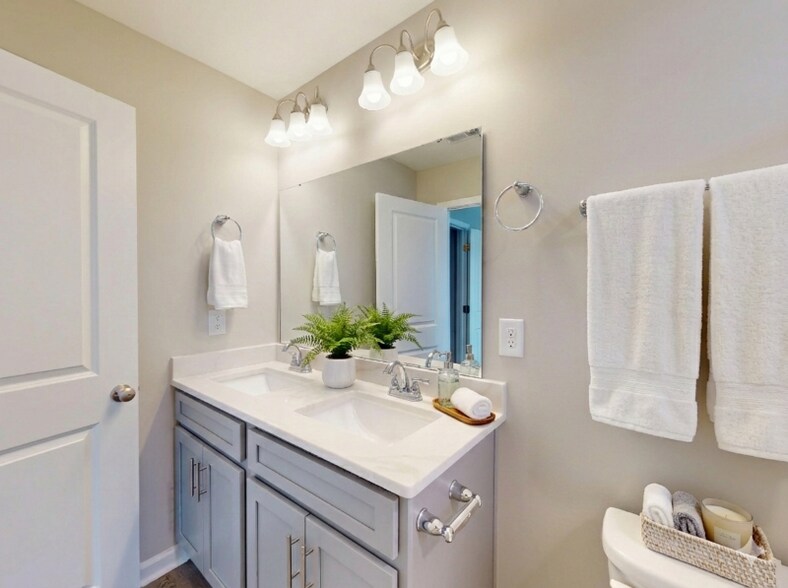 Building Photo - 1292 Champions Rst Rd