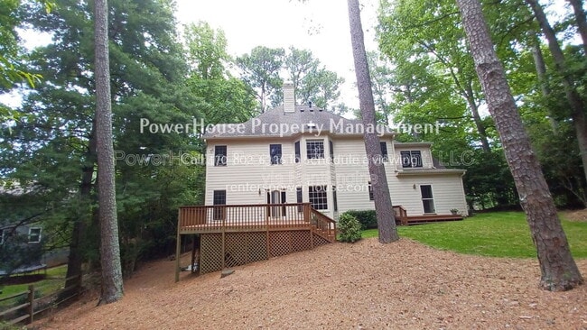 Building Photo - 5190 Southlake Dr