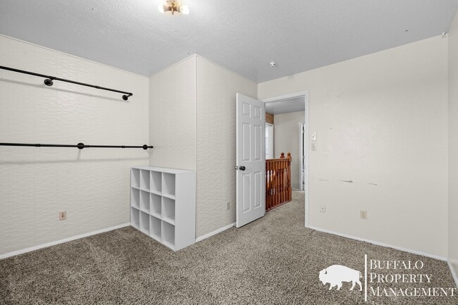Building Photo - Charming Country Home on 2 Acres | 5 Bed | 3 Bath | Blackfoot, ID