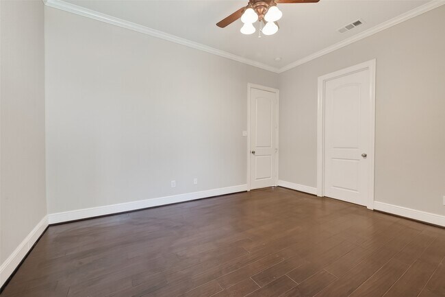 Building Photo - 5942 Sagamore Bay Ln